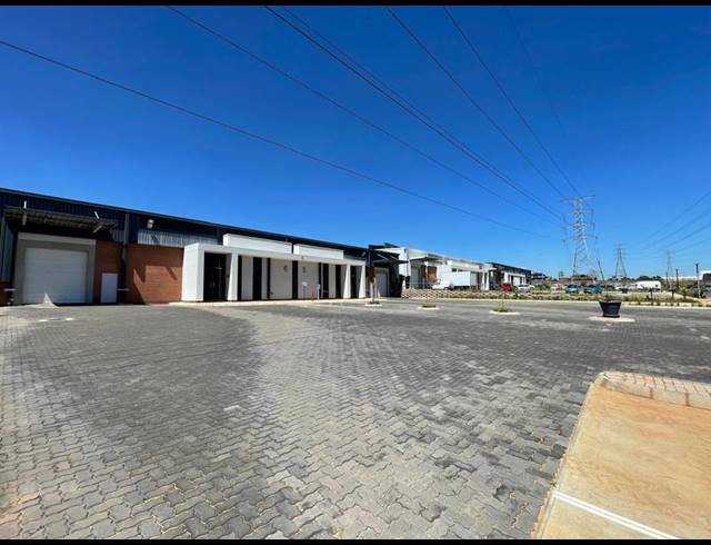 INDUSTRIAL PROPERTY TO RENT IN ECO PARK ESTATE